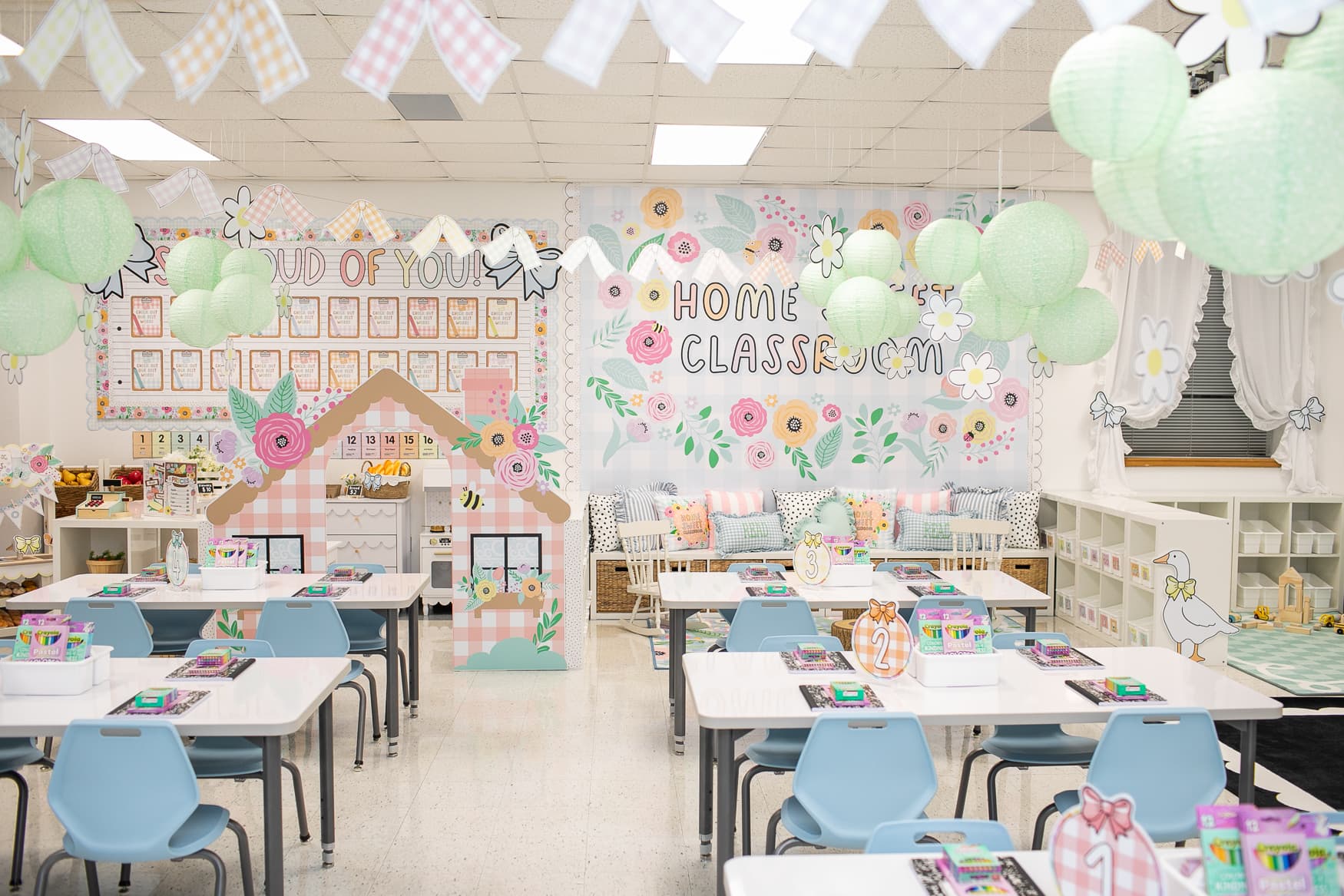 Classroom Makeover: Pretty In Pastel!