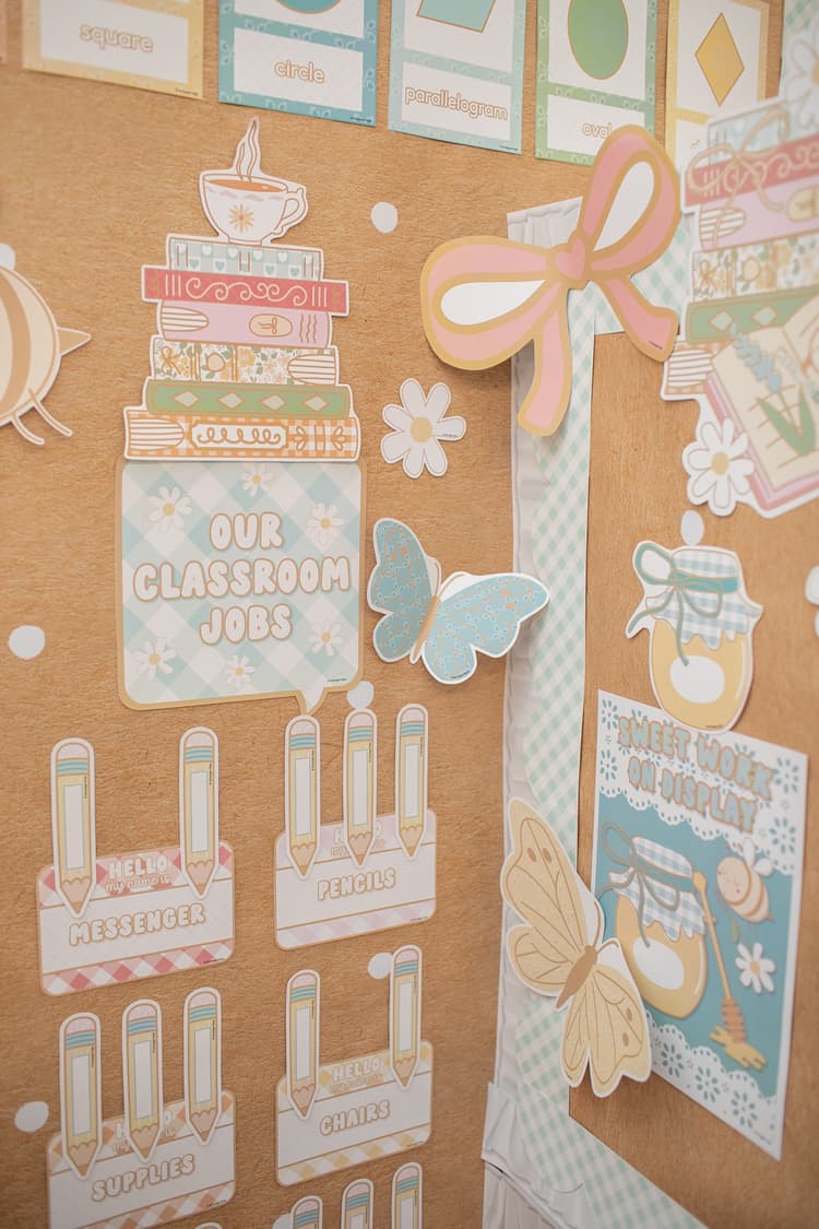 Birthday Bulletin Board Set!