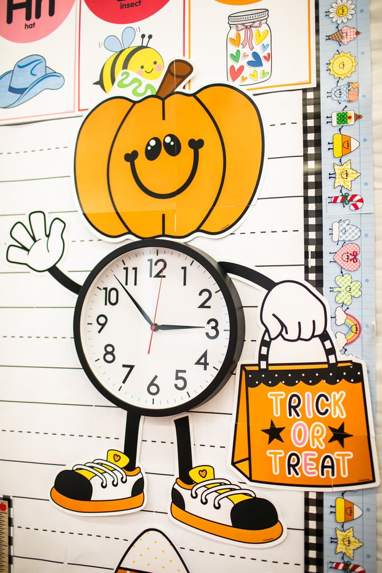 Halloween Clock Decor